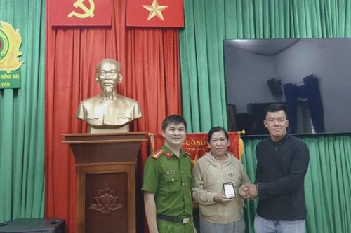 Lần theo dòng tiền chuyển nhầm, công an Đồng Nai giúp người dân lấy lại tài sản