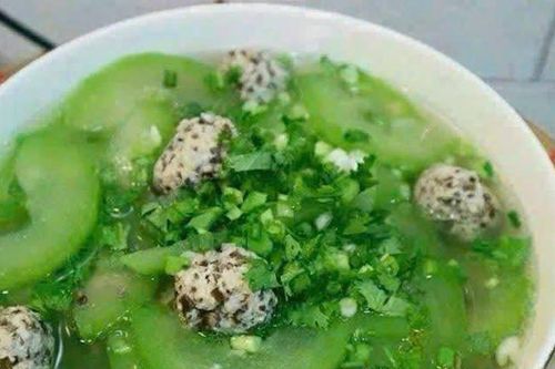 Lương y nêu lý do đừng vứt bỏ hạt, vỏ và ruột bí xanh