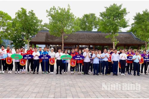 Khai mạc Giải Đua thuyền Canoeing cup vô địch các đội mạnh quốc gia năm 2026 tại Ninh Bình