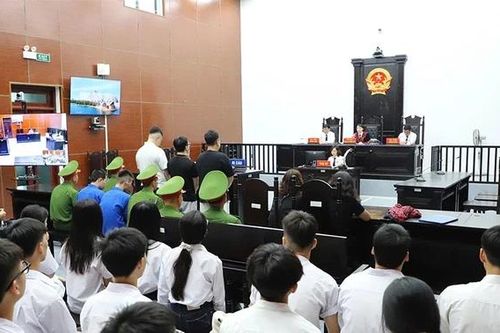 Chặn thuốc lá điện tử vào học đường