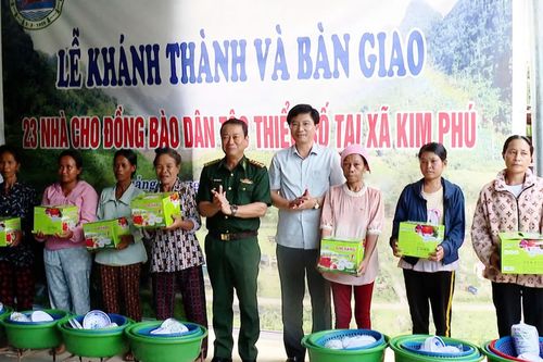 Những ngôi nhà nghĩa tình quân dân