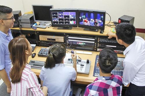Làm báo thời AI: Khi tốc độ không còn là lợi thế