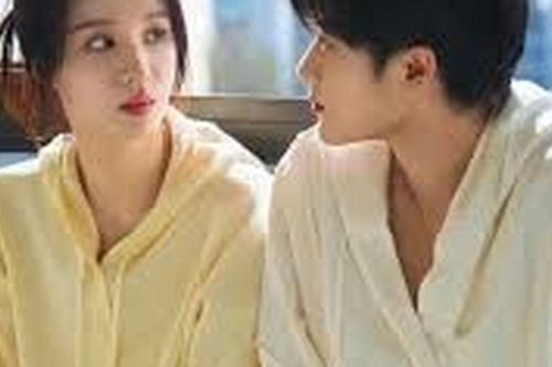 Bị soi giày độn đế, Đàn Kiện Thứ vẫn giúp phim mới bùng nổ rating, Vương Sở Nhiên cũng gây sốt