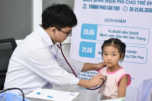Sóc Trăng: 130 trẻ em được khám tim miễn phí