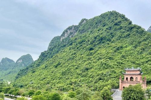 Một đêm bình yên ở Tam Chúc