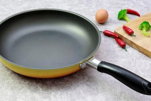 Chảo chống dính mới mua đừng dùng ngay: Thực hiện bước này chỉ 5 phút, chảo bền nhiều năm vẫn trơn láng