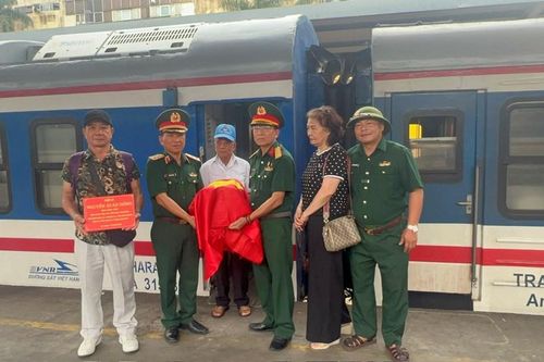 'Sau gần nửa thế kỷ, em tôi đã về nhà'