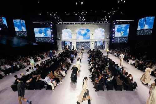 Bùng nổ các bộ sưu tập tại Tuần lễ Thời trang Quốc tế Việt Nam 2026