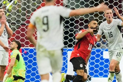 Salah tỏa sáng, Ai Cập ngược dòng đánh bại New Zealand