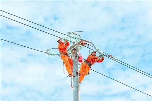 Sử dụng điện tiết kiệm, hiệu quả để bảo đảm an ninh năng lượng quốc gia
