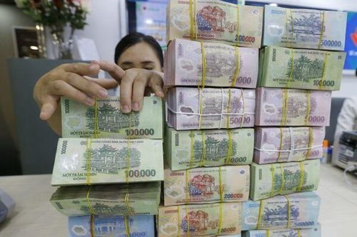 NHNN chính thức nâng trần tỷ lệ vốn ngắn hạn cho vay trung dài hạn lên 40% từ 1/7