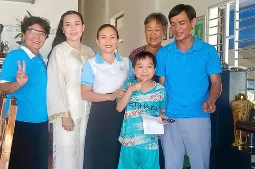 Điểm tựa yêu thương cho trẻ em khó khăn