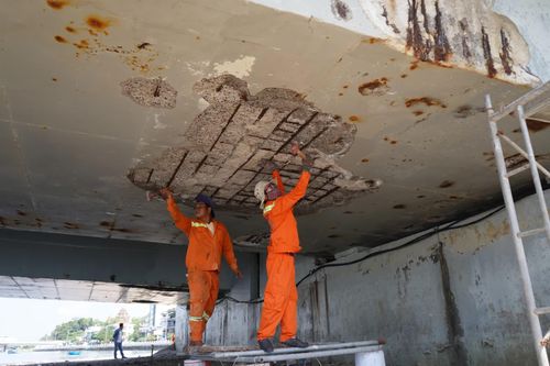 Khẩn trương khắc phục các công trình giao thông xuống cấp