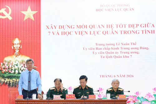 Hội thảo khoa học 'Học viện Lục quân - 80 năm xây dựng và phát triển'