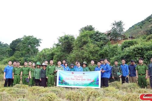 Đoàn phường Chiềng Cơi ra quân Chiến dịch Hành quân xanh