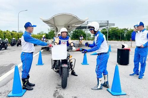 Phú Thọ: Tập huấn kỹ năng lái xe an toàn cho lực lượng công an
