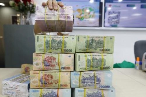 Nới trần vốn ngắn hạn 'nuôi' cho vay trung dài hạn, thận trọng rủi ro đổ vốn bất động sản và lệch pha kỳ hạn