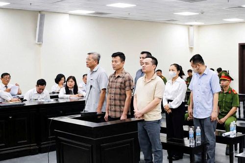 Cựu Giám đốc hầu tòa vì 'rút ruột' vật tư ngành Công an 24 tỉ đồng
