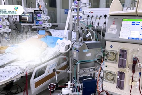 Cảnh báo thói quen tự ý mua thuốc trị cảm: Bé trai 11 tuổi sốc tim nguy kịch