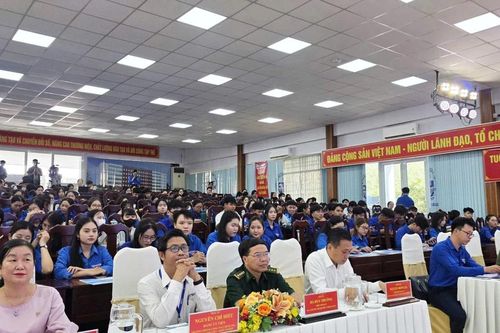 Tuyên truyền biển đảo, phòng chống ma túy cho thanh niên Cần Thơ