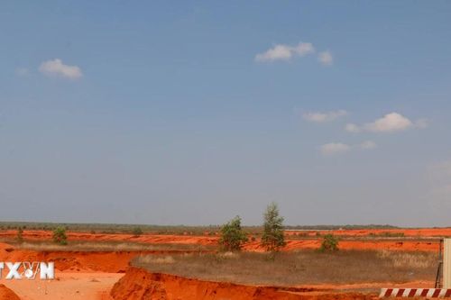 Đẩy nhanh tiến độ sân bay Phan Thiết - Hạng mục hàng không dân dụng
