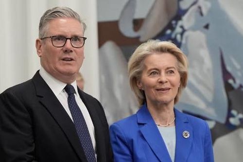 Phản ứng trái ngược của Nga và Ukraine khi Thủ tướng Anh Starmer tuyên bố từ chức