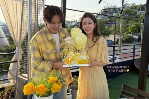 Lee Da Hae gây chú ý với bụng bầu sau khi công bố mang thai ở tuổi 42