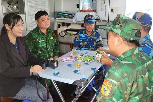 TỪ TRANG BÁO ĐẾN CUỘC SỐNG - Bài 3: Hành trình phía sau giải thưởng