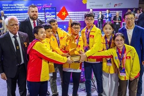Đội Việt Nam vô địch giải cờ vua thế giới FIDE World Team Amateur Rapid Chess Cup 2026