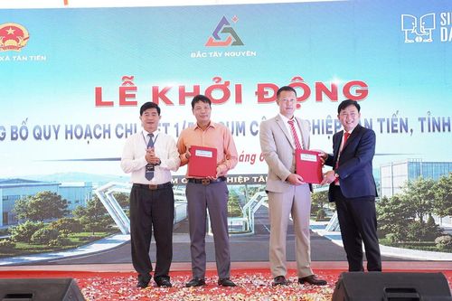 Đắk Lắk: Khởi công, khởi động 9 công trình, dự án bên lề Hội nghị Công bố Quy hoạch và Xúc tiến đầu tư
