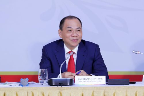 Ngân hàng chi 6,8 tỷ thưởng nhân viên dịp tỷ phú Phạm Nhật Vượng là cổ đông mới