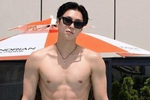 Người đẹp sinh năm 1995 công khai bạn trai