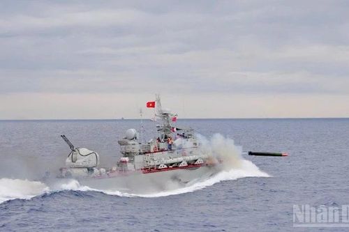 Vùng 3 Hải quân giữ vững năng lực sẵn sàng chiến đấu, hoàn thành toàn diện nhiệm vụ