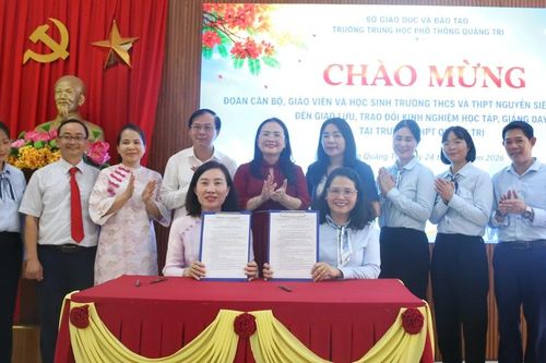 Nhịp cầu giáo dục nối Hà Nội với miền 'đất lửa' Quảng Trị