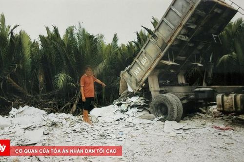 Khởi tố đối tượng đổ trái phép gần 600 tấn chất thải rắn ra môi trường