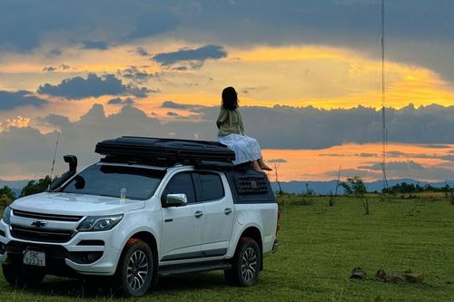 Địa điểm 'mát cả ngày lẫn đêm' ở Quảng Ngãi, khách hào hứng cắm trại, săn mây