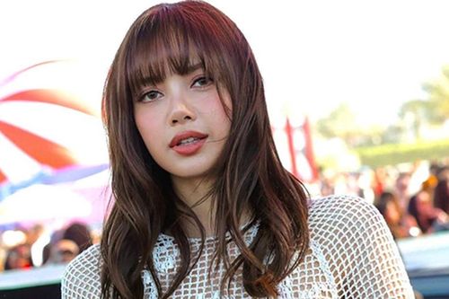 Lisa nhóm BlackPink 29 tuổi tài sản nghìn tỷ, vướng tin chia tay bạn trai tỷ phú