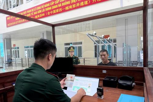 Số hóa cửa khẩu, tăng tốc lưu thông hàng hóa qua biên giới