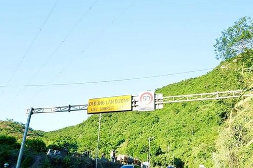 Xóa 'điểm đen' giao thông, bảo đảm an toàn cho người dân