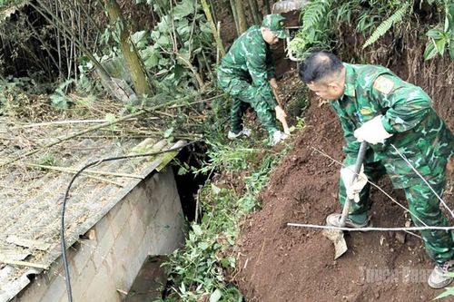 Lực lượng Biên phòng, Quân sự giúp người dân xã Sơn Vĩ khắc phục sạt lở