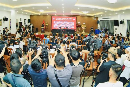 Bóng đá Việt và cơ hội bứt phá với truyền thông số