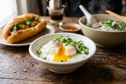 Cách làm trứng chần không bị vỡ