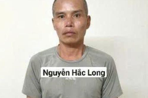 Mang dao, kéo, tuýp sắt đuổi đánh nhau ở chợ hoa Quảng An, 4 người bị bắt giam