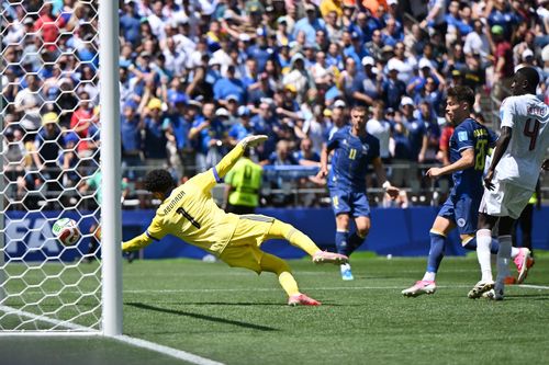 Qatar lập kỷ lục buồn tại World Cup