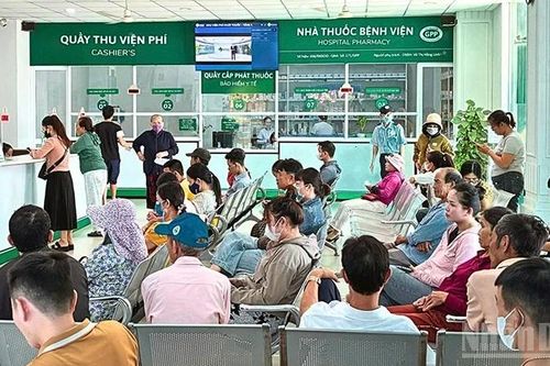 Bảo hiểm y tế - Phao cứu sinh cho người bệnh