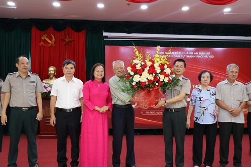 Thi hành án dân sự thành phố Hà Nội gặp mặt các thế hệ nguyên cán bộ lãnh đạo qua các thời kỳ
