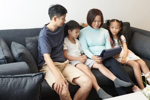 Hỗ trợ 2 triệu đồng khi sinh con thứ 2: Có tạo động lực cho các cặp vợ chồng trẻ sinh đủ 2 con?