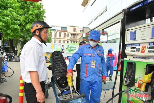 Giá xăng dầu đồng loạt giảm từ 15 giờ ngày 25/6