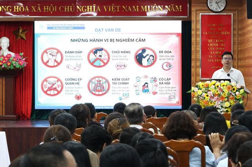 Trang bị kỹ năng phòng, chống bạo lực gia đình
