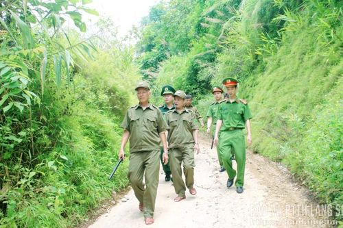 Chăm lo cho an ninh trật tự cơ sở